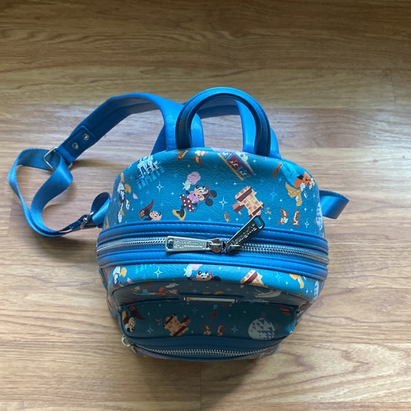 Disney Parks Mickey Mouse and Friends Loungefly Mini Backpack! LIKE NEW! - Picture 4 of 6